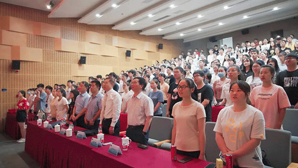 BJL平台新入职员工宣誓词